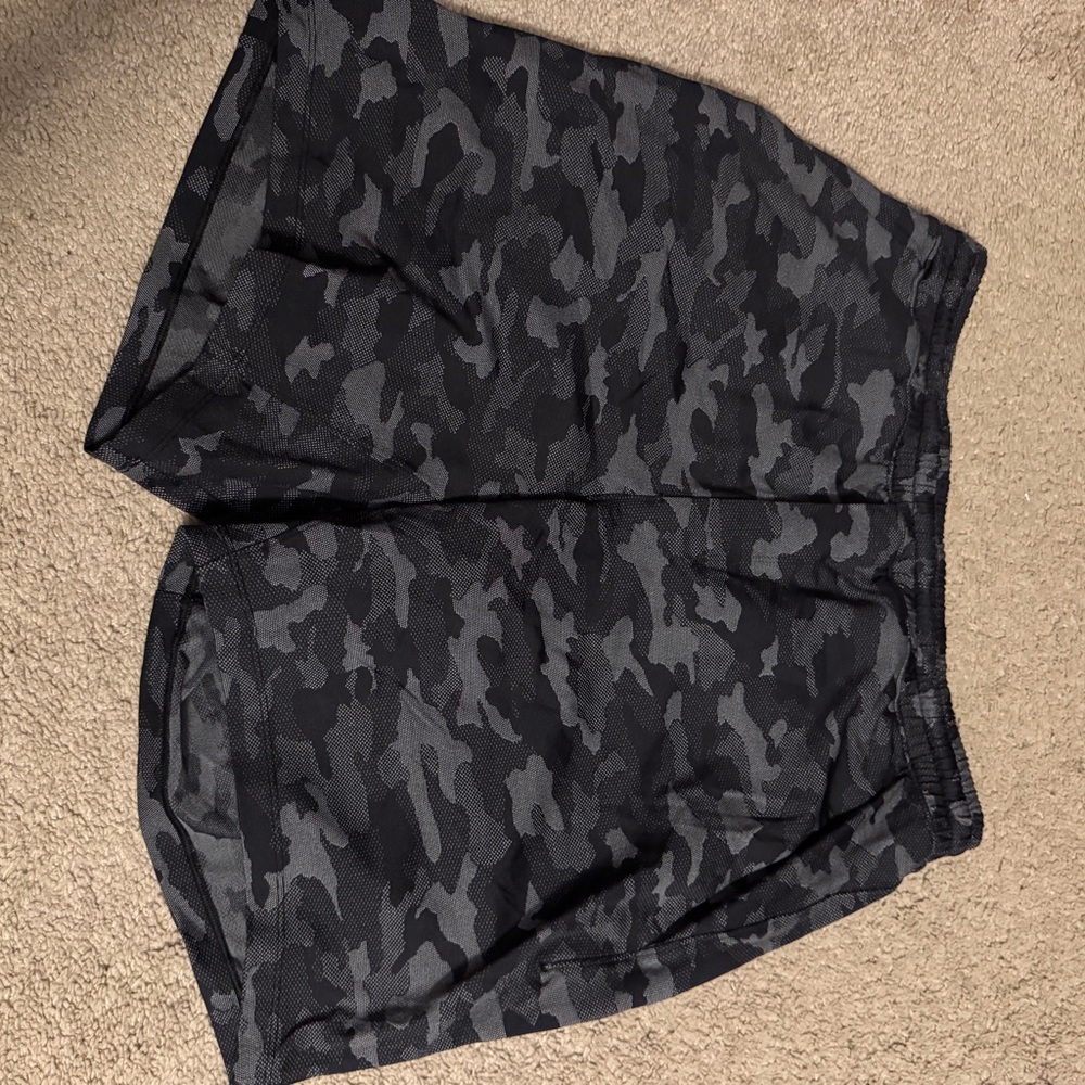 Lululemon Pace Breaker Short L 7” inseam with liner